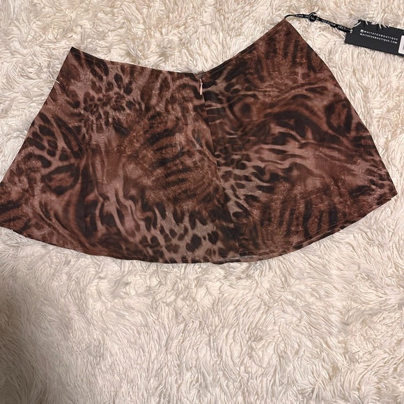 White Fox Boutique Mini Skirt - Picture 2 of 5